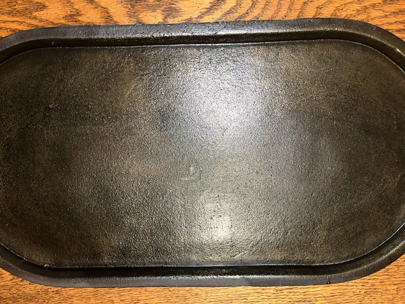 ANTIQUE “VY” 1800's OVAL GATE MARK #8 CAST IRON CAMPING GRIDDLE  22”