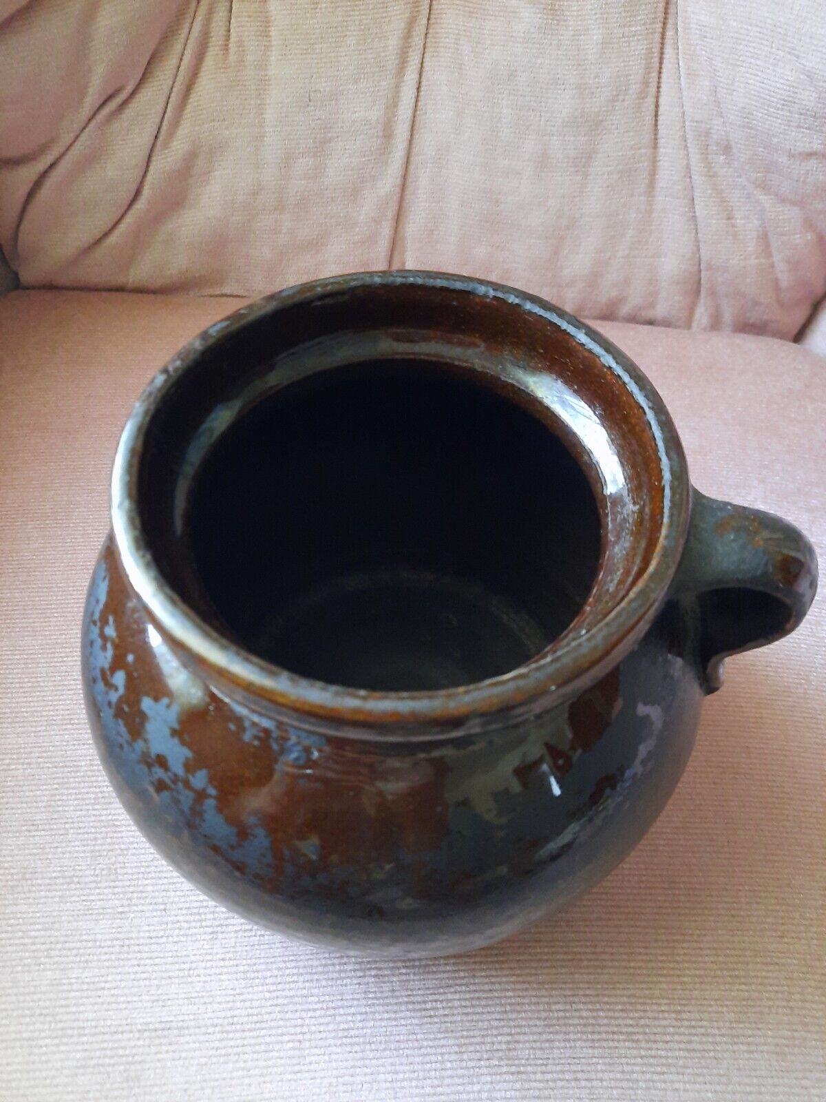 Antique 1800s  2 Quart Stoneware Bean Pot. One Handle. No Lid