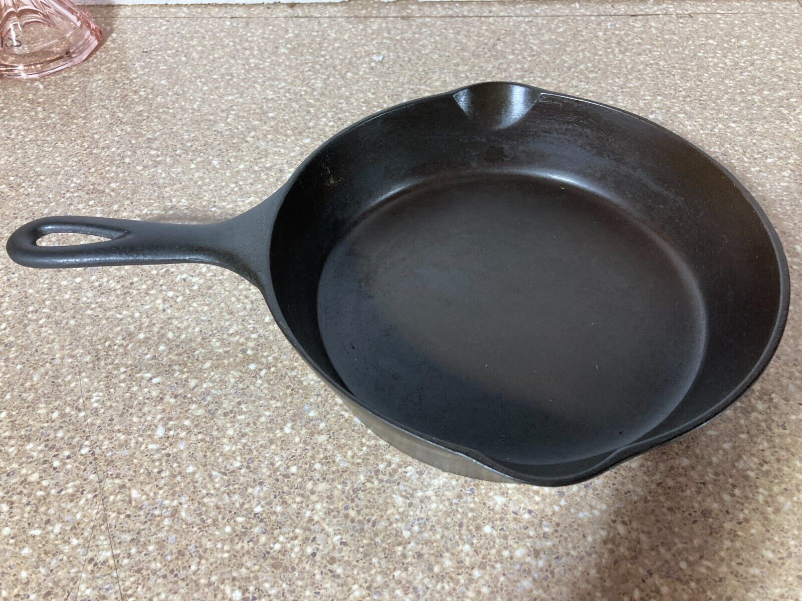 ANTIQUE WAGNER #6 CAST IRON SKILLET 1800’s  ARC LOGO  HEAT RING QUOTATION MARKS