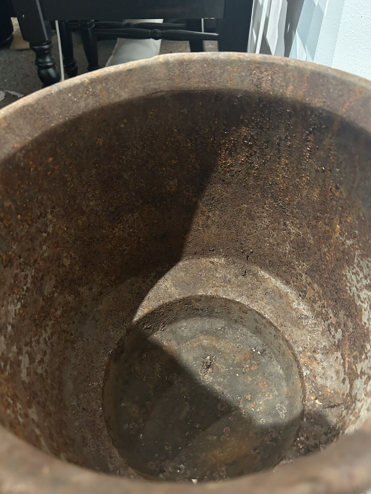 Antique 1800s Cast Iron Four Leg Pit Bottom Eccentric Kettle Cauldron Gatemark