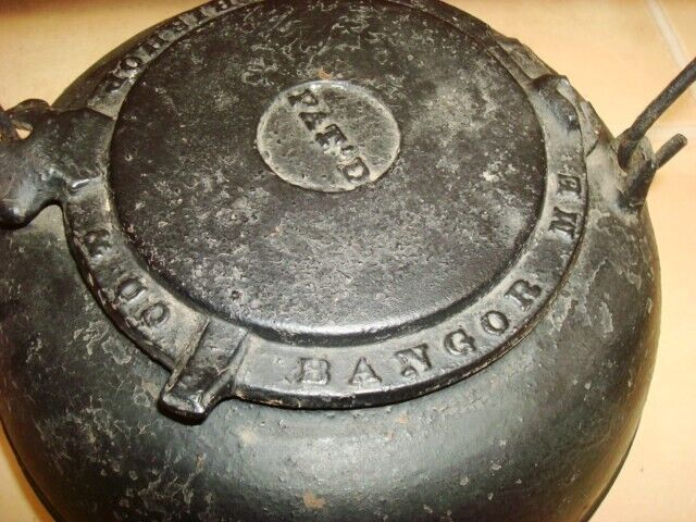 Primitive 1800's Rare WOOD BISHOP & CO. Cast Iron Water TEA KETTLE Bangor Maine