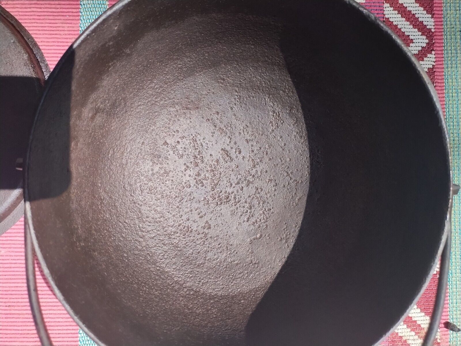 SWAIN CAST IRON SCOTCH BOWL #1 WITH LID CIRCA LATE 1800'S