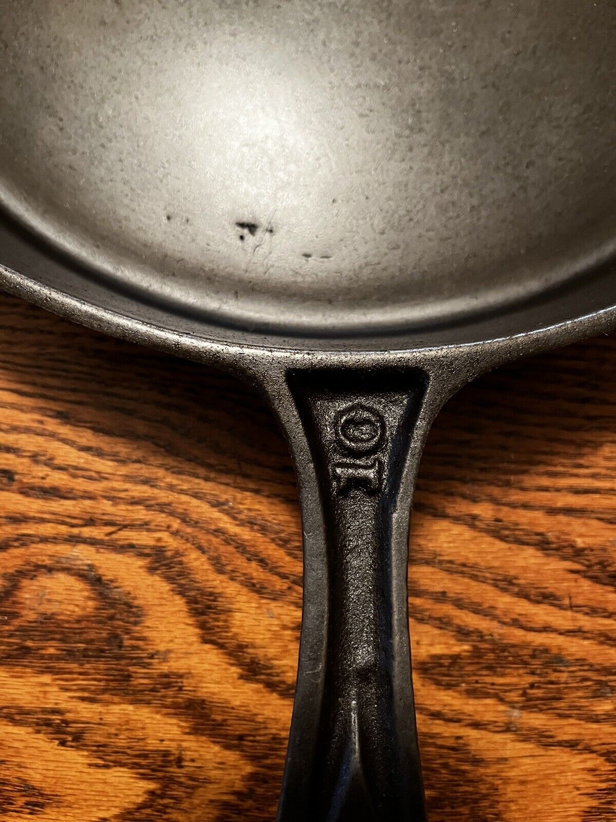 1800's Cast Iron Oversized No. 10 Skillet with Gate Mark, Nice!!