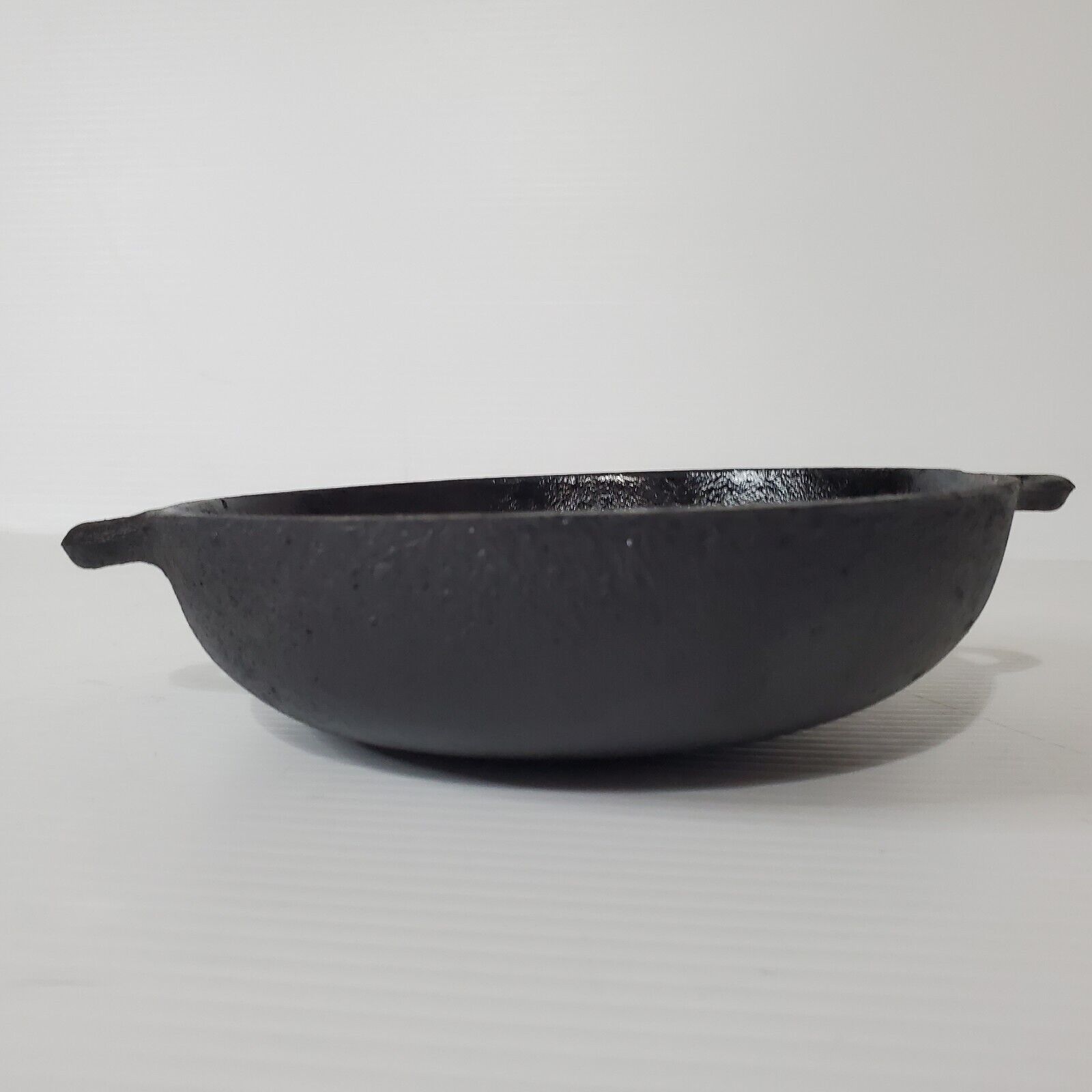 Antique Cast Iron 7 Inch Dual Handle Frying Pan Baking Dish Unmarked 1800s