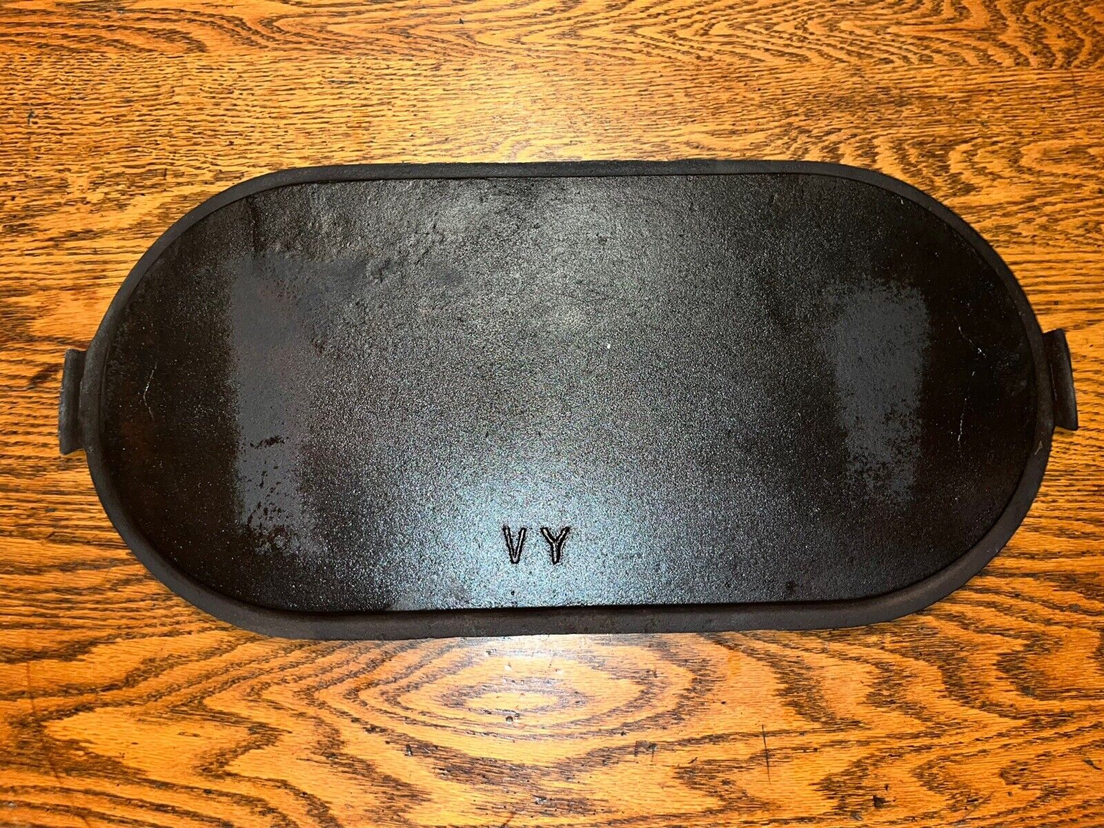 ANTIQUE “VY” 1800's OVAL GATE MARK #8 CAST IRON CAMPING GRIDDLE  22”