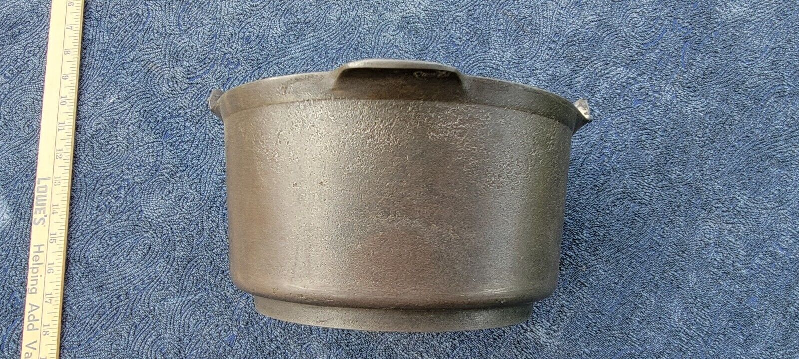 1800's Cast Iron Gate Mark Dutch Oven marked 3/2  9" wide 5" tall was enameled