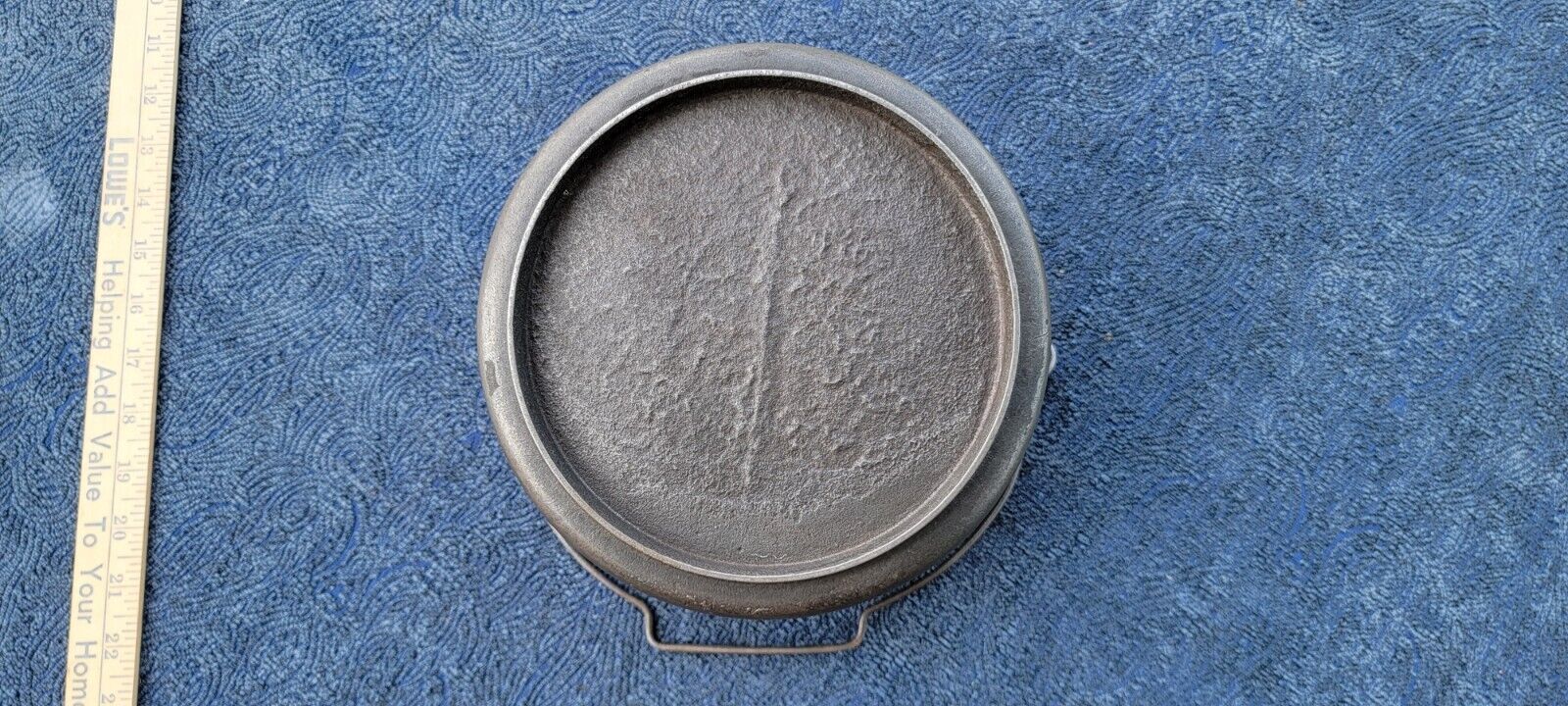1800's Cast Iron Gate Mark Dutch Oven marked 3/2  9" wide 5" tall was enameled