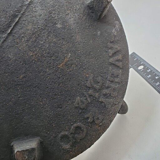 RARE! 1800’s  SAVERY & CO 2 1/2 CAST IRON CAULDRON GATE MARK KETTLE POT 3 LEGGED