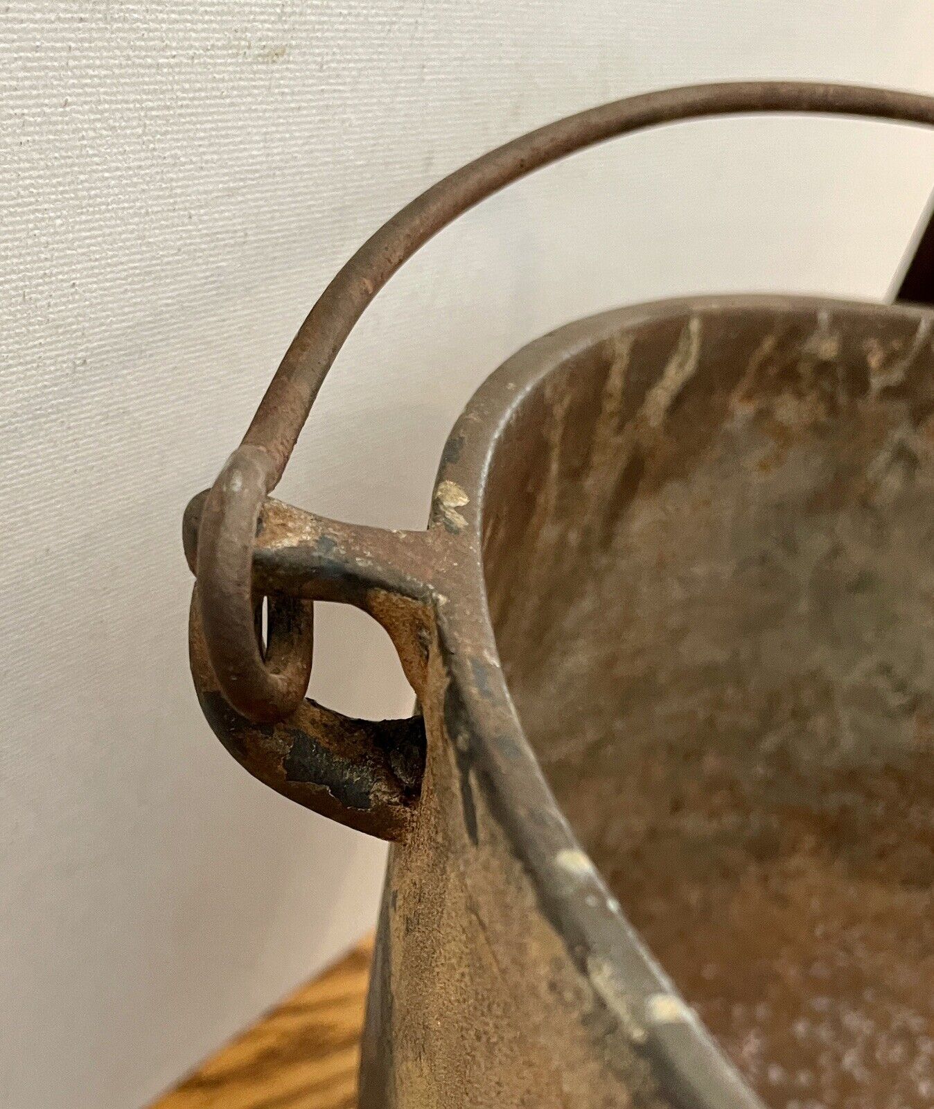 Cast Iron Cauldron Bean Pot Gate Mark w Heat Ring & Bale 10” Diam Mid 1800s OLD