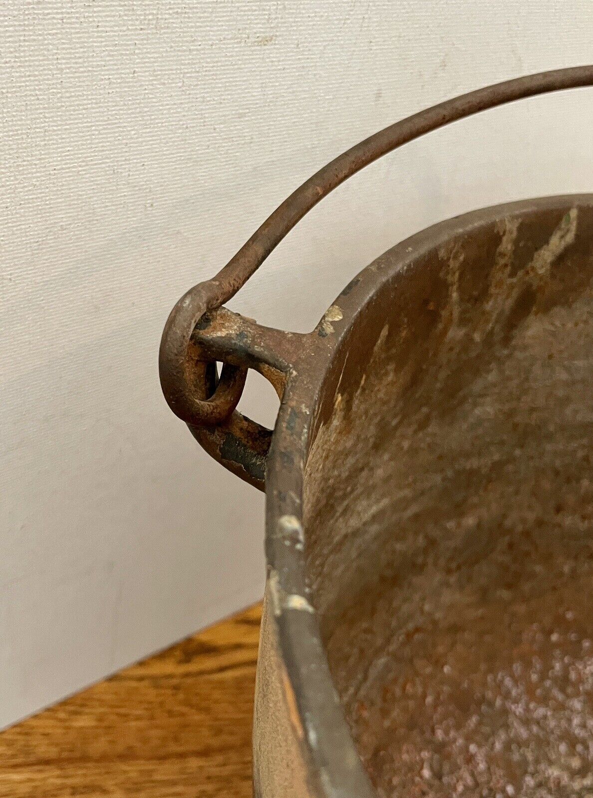 Cast Iron Cauldron Bean Pot Gate Mark w Heat Ring & Bale 10” Diam Mid 1800s OLD