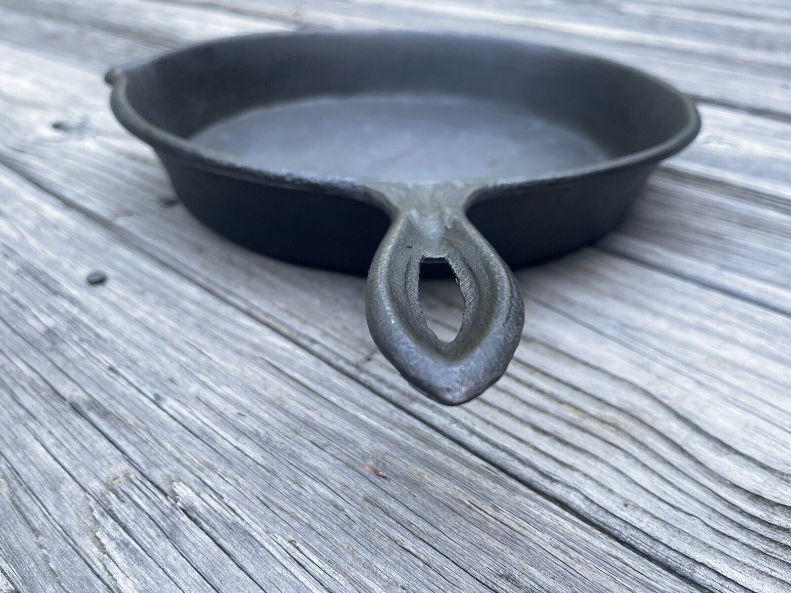 Antique 1800's Cast Iron 11 1/2" Skillet Gate Mark Point Handle 1 Spout Camping
