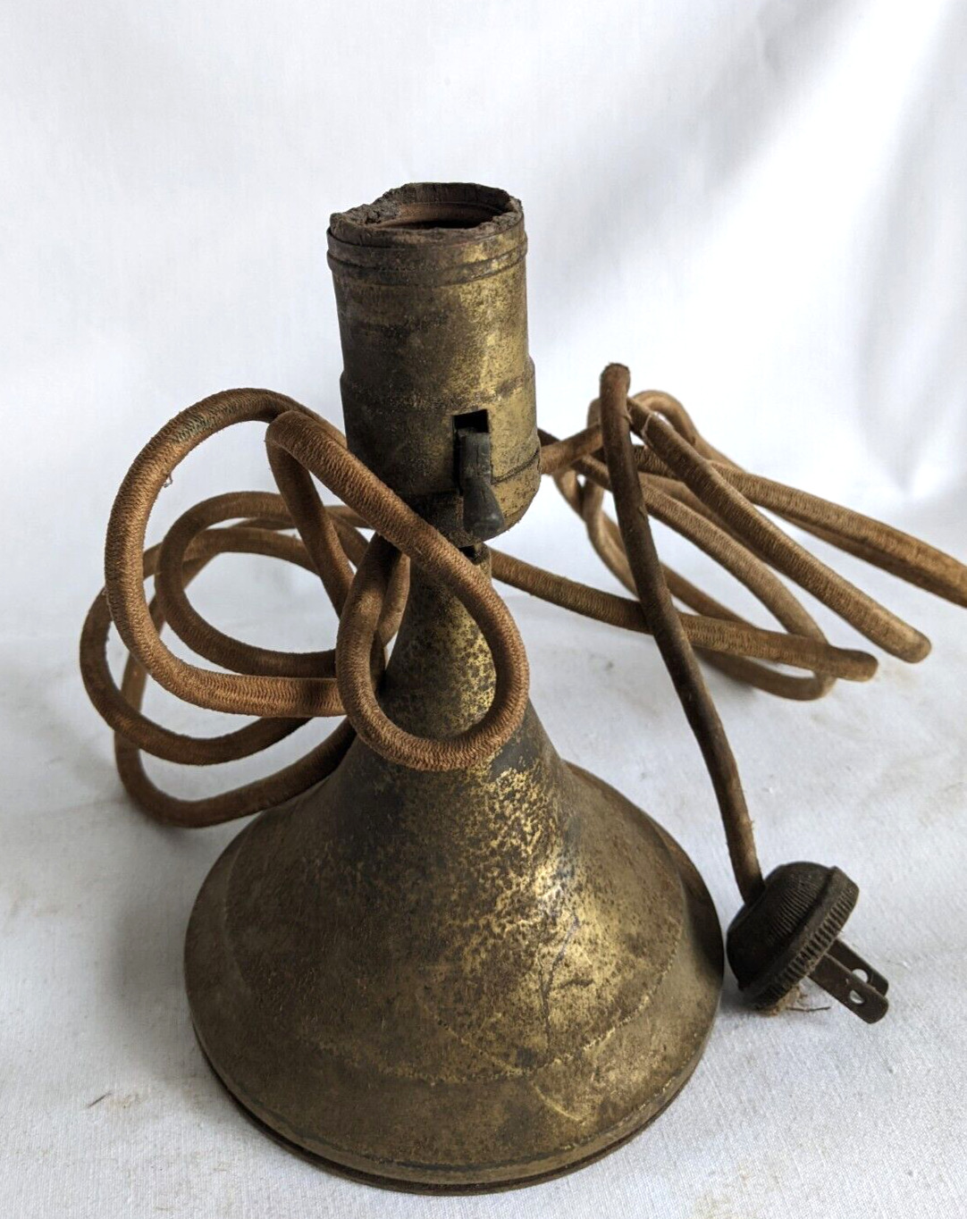 ANTIQUE EARLY 1900s BRASS LAMP LIGHT CORDED WALL MOUNT INDUSTRIAL DESK