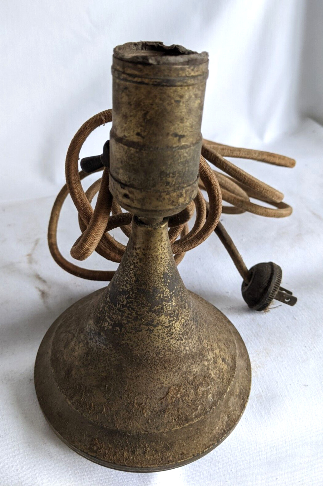 ANTIQUE EARLY 1900s BRASS LAMP LIGHT CORDED WALL MOUNT INDUSTRIAL DESK