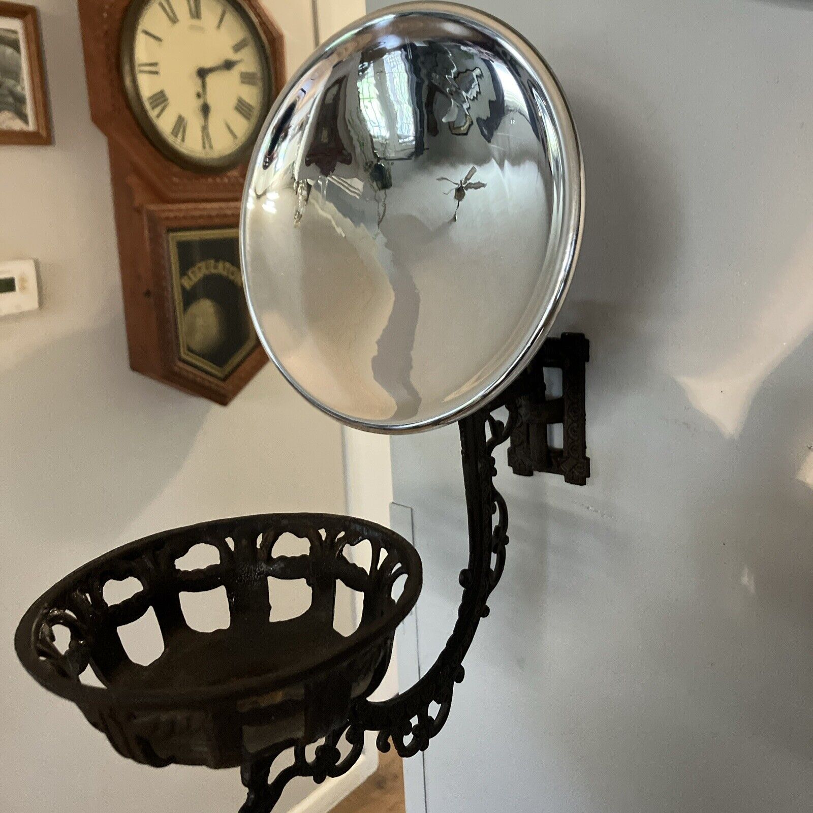 Antique Cast Iron Oil Lamp Swing Arm With Lamp