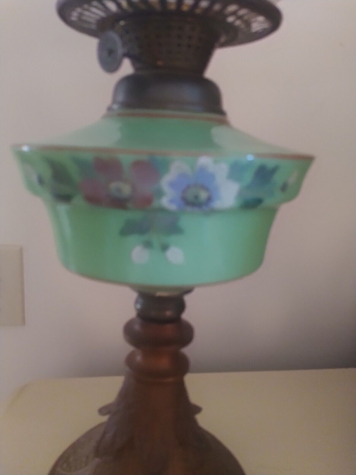 T. Rowatt & Sons antique oil lamp from 1800's