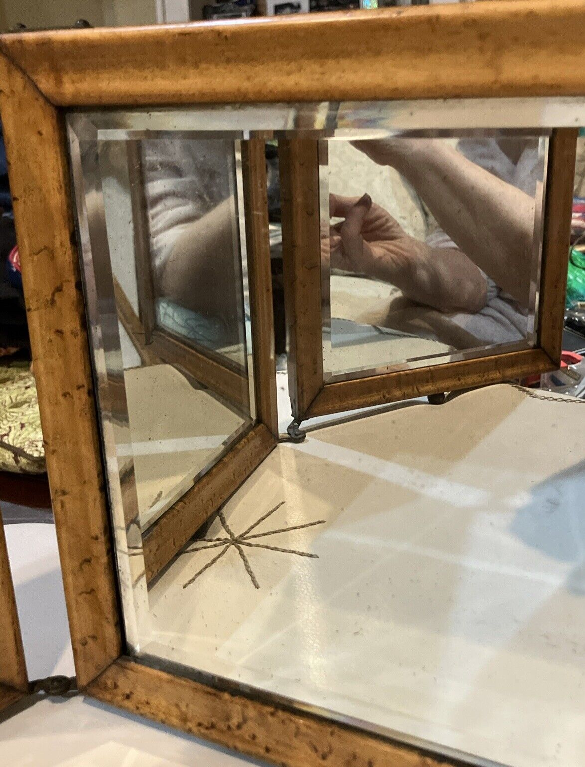Antique 1800s TRI FOLD OAK SHAVING BEVELED GLASS MIRROR TOOLED LEATHER BACKING