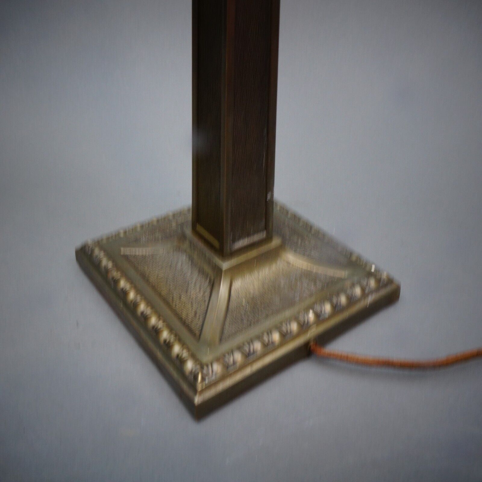 Antique Bronze Colum Bankers Early 1900's Desk Pillar Lamp w/ Shade Holder