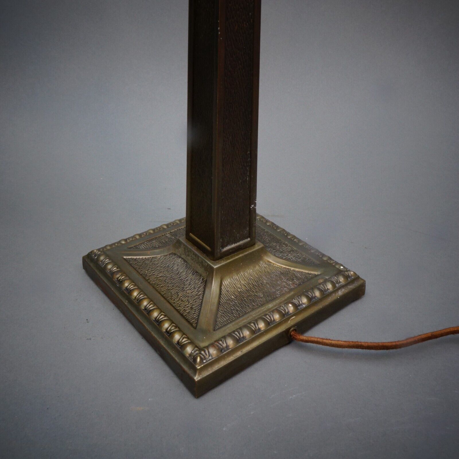 Antique Bronze Colum Bankers Early 1900's Desk Pillar Lamp w/ Shade Holder