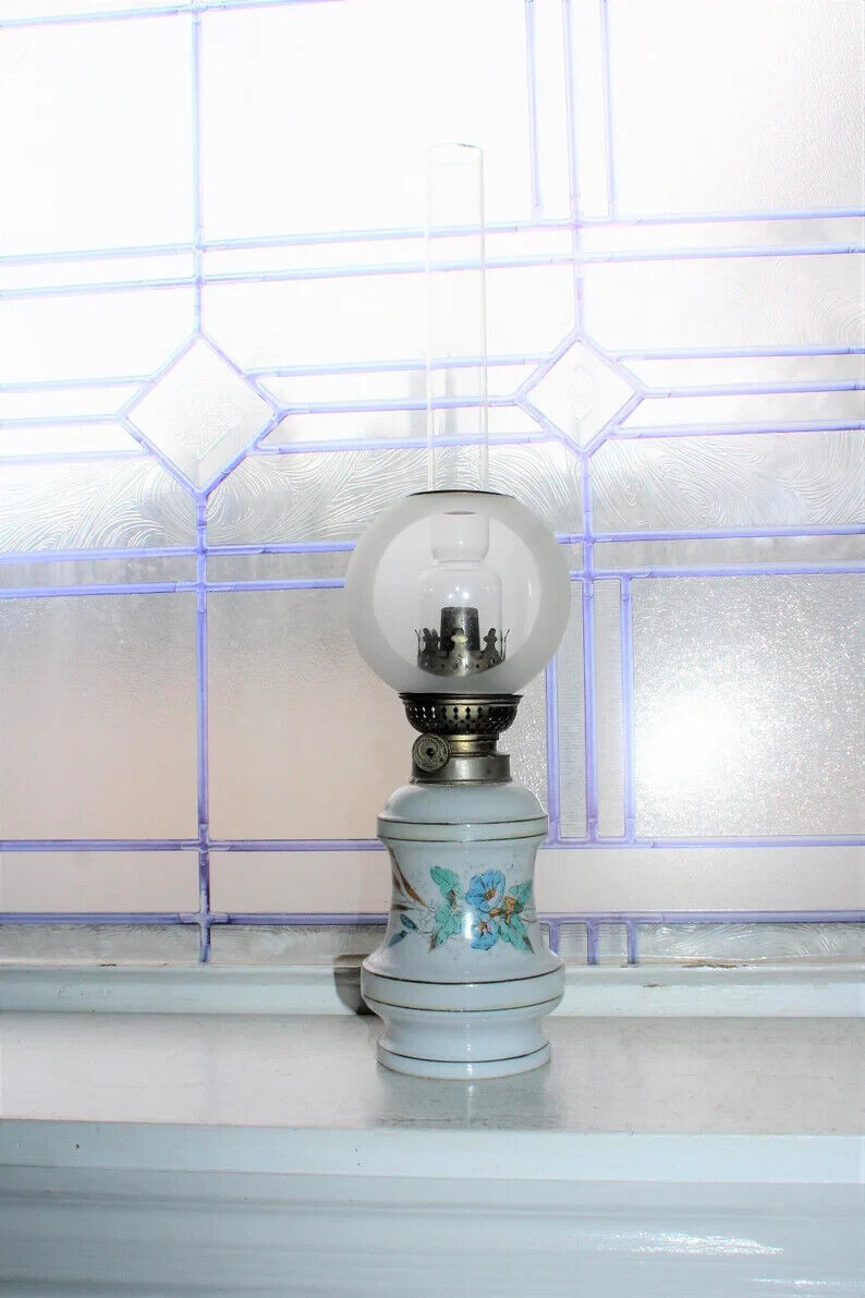 Antique 1800s Victorian Ironstone Oil Lamp 