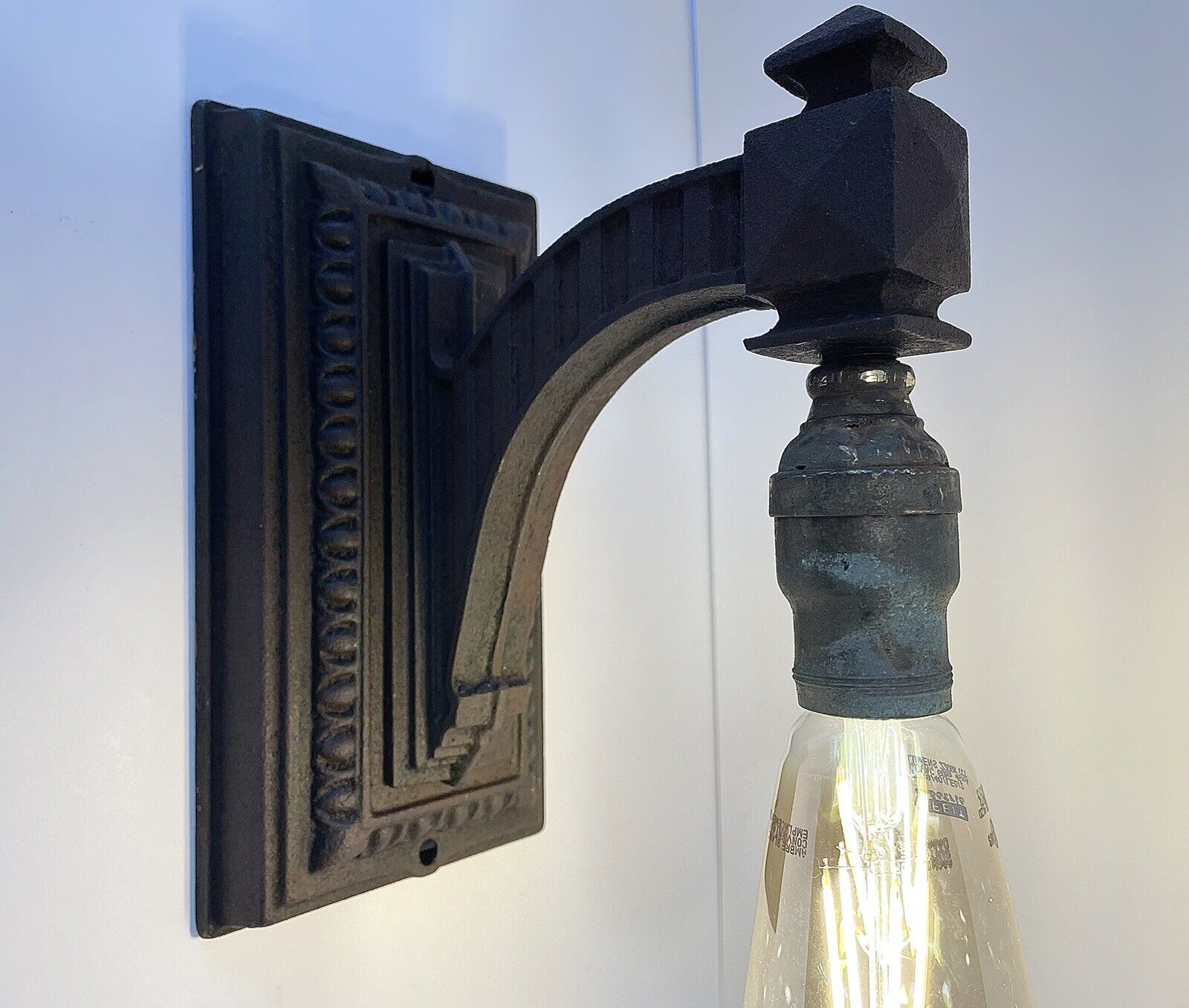 Antique Cast Iron Wall Sconce Light Fixture Lamp Early 1900s Ornate Art Deco Vtg