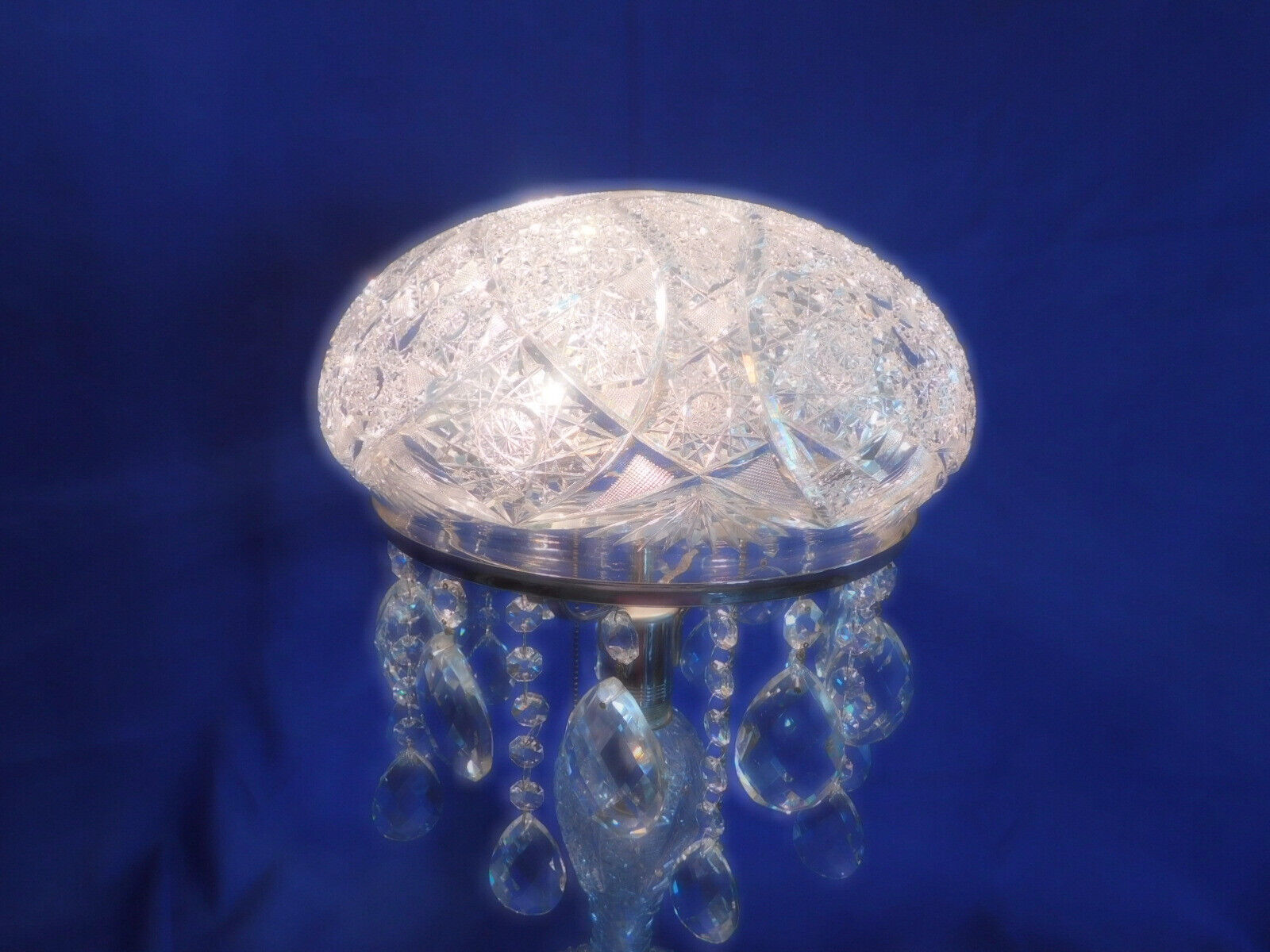 Antique AMERICAN BRILLIANT CUT GLASS lamp, mushroom shade 674