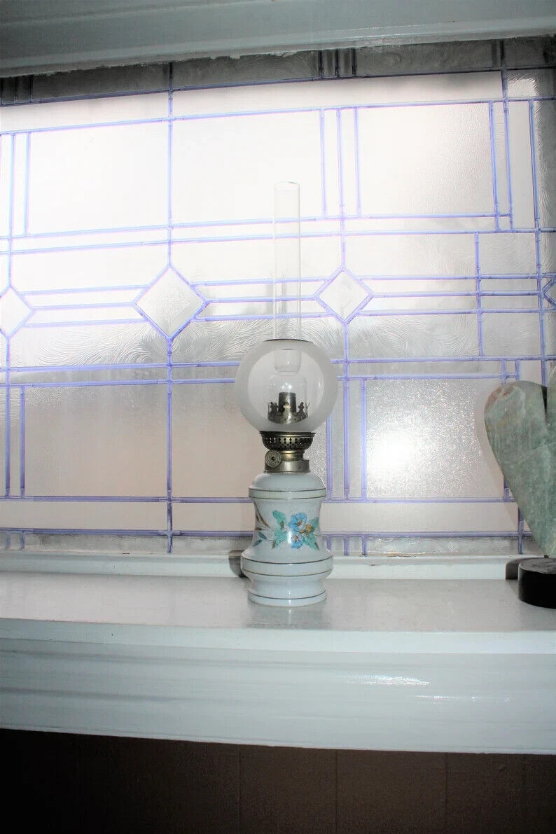 Antique 1800s Victorian Ironstone Oil Lamp 
