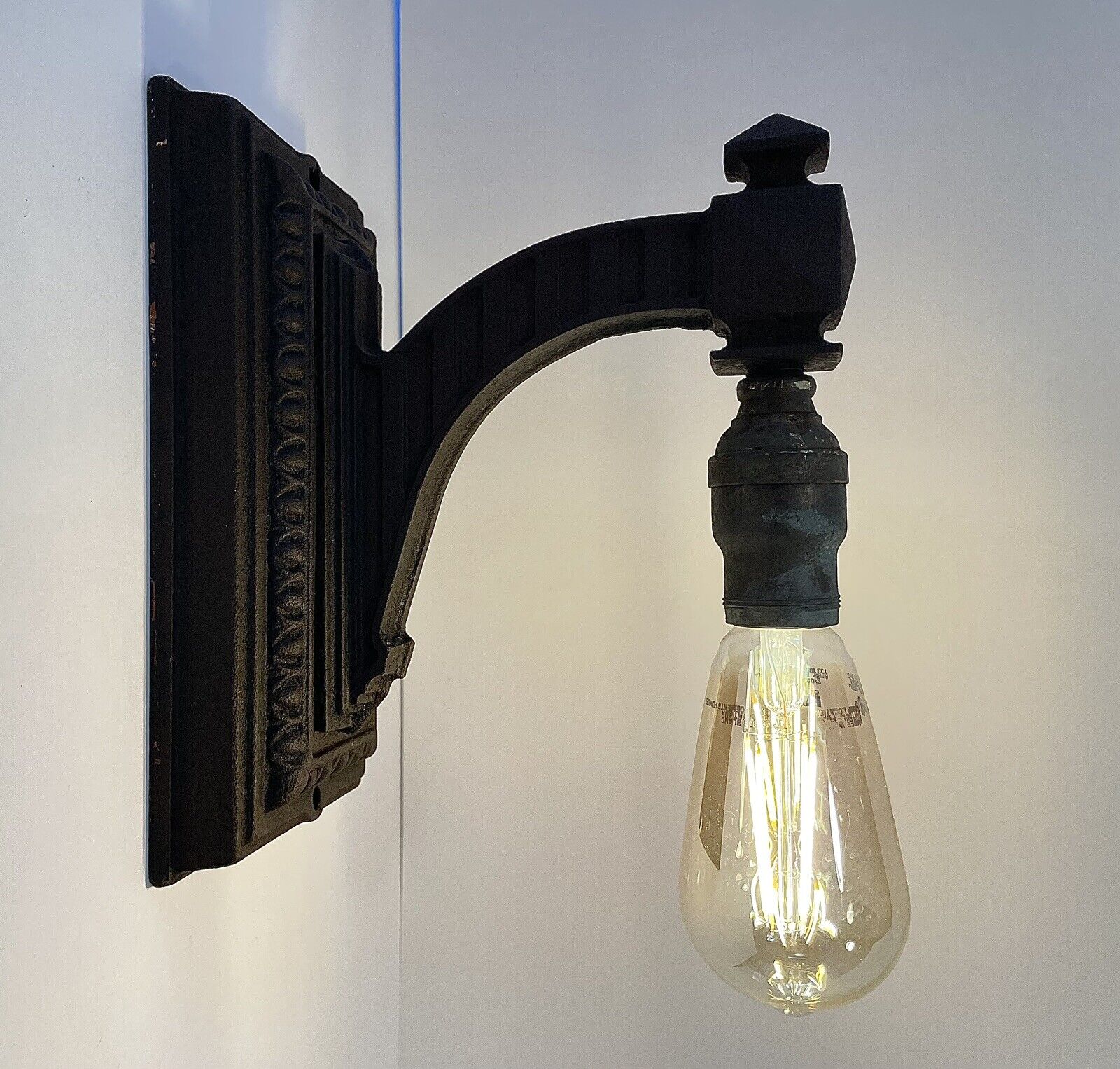 Antique Cast Iron Wall Sconce Light Fixture Lamp Early 1900s Ornate Art Deco Vtg