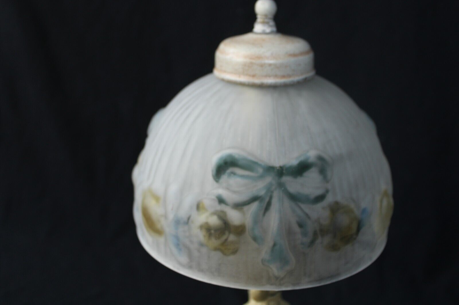Antique 1930s Reverse Painted Shade Cast Iron Boudoir Lamp (rewired)  Pretty!