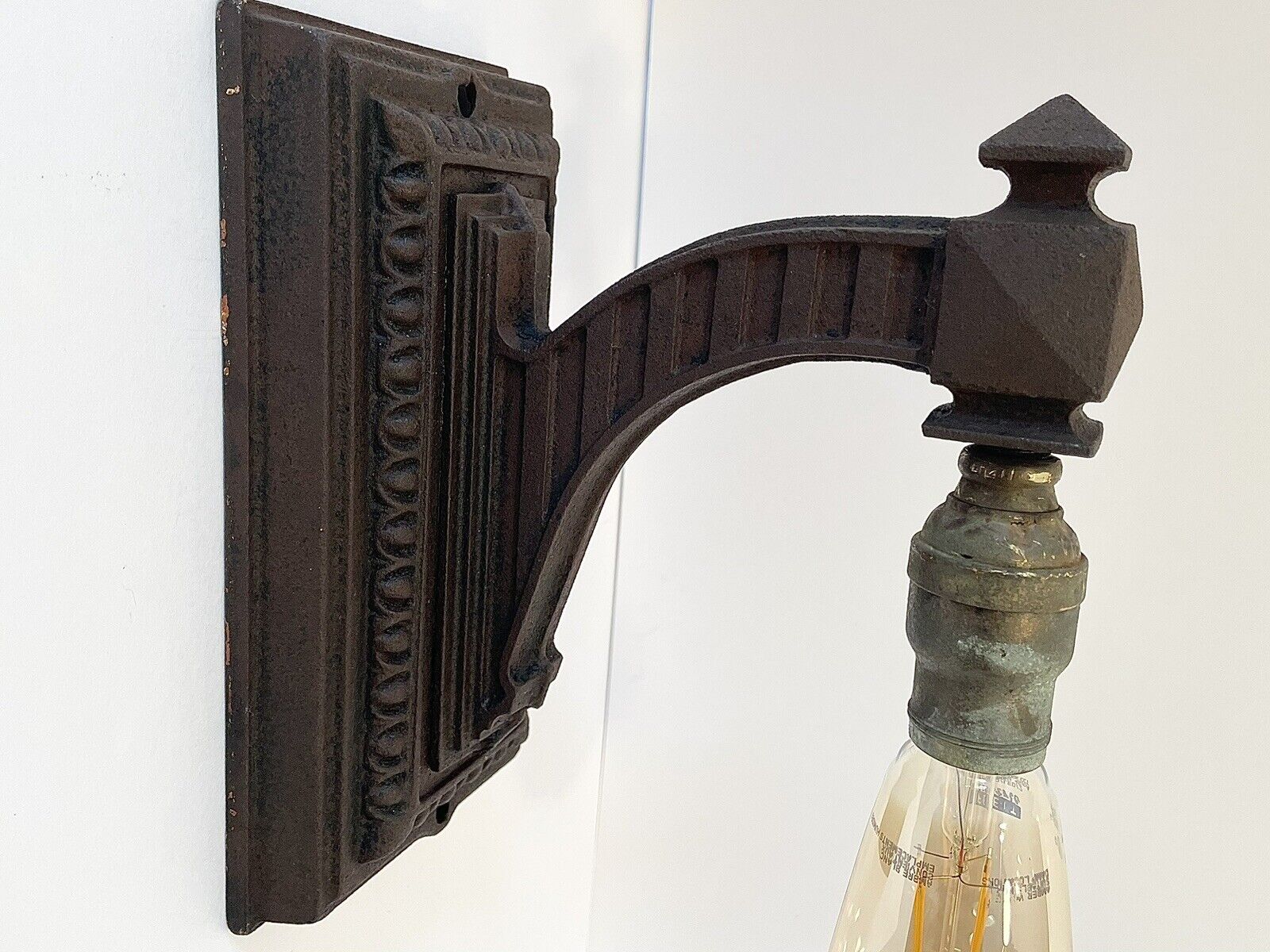Antique Cast Iron Wall Sconce Light Fixture Lamp Early 1900s Ornate Art Deco Vtg