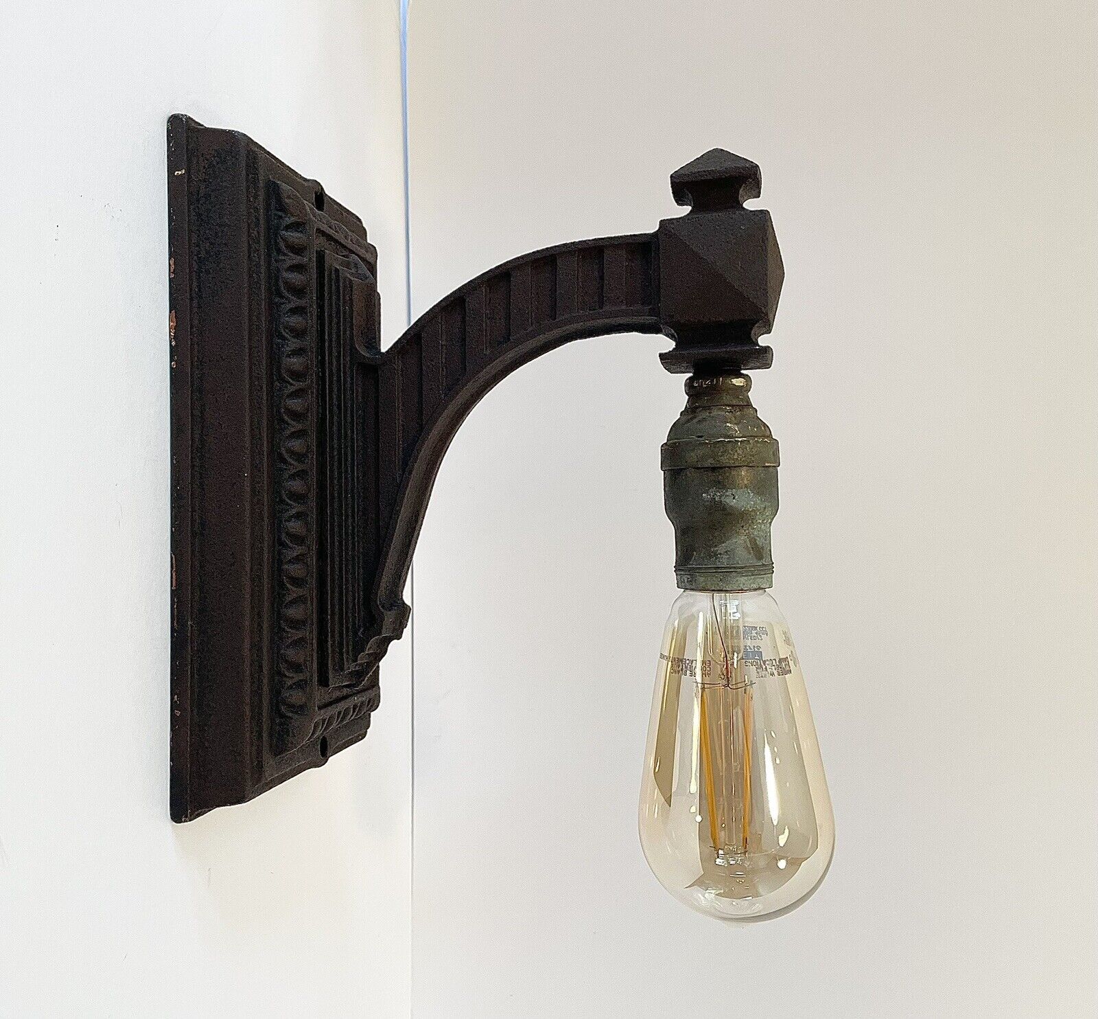 Antique Cast Iron Wall Sconce Light Fixture Lamp Early 1900s Ornate Art Deco Vtg