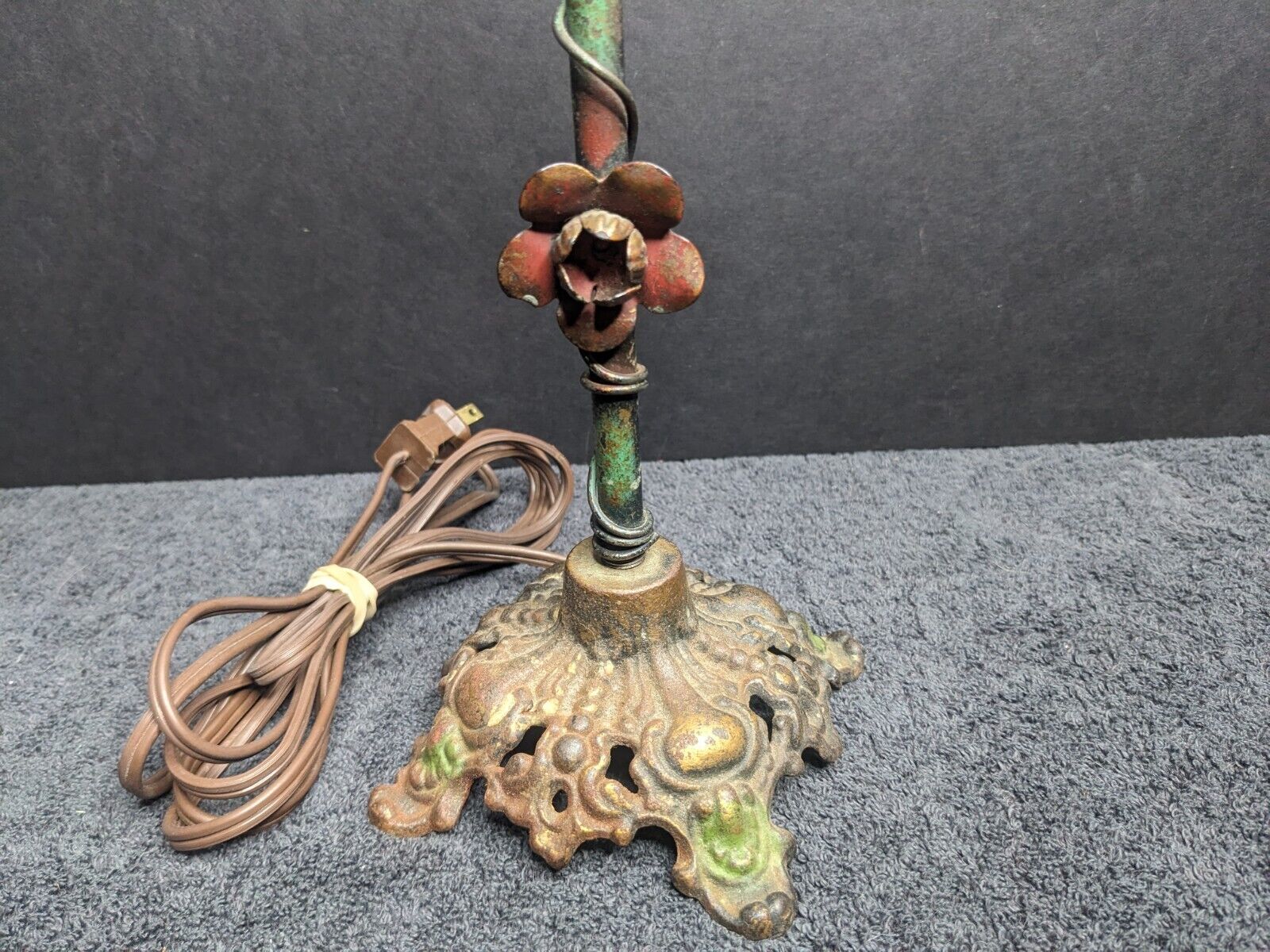 Early 1900's Antique Cast Iron Base Flower Boudoir Lamp 10.5" Tall - TESTED