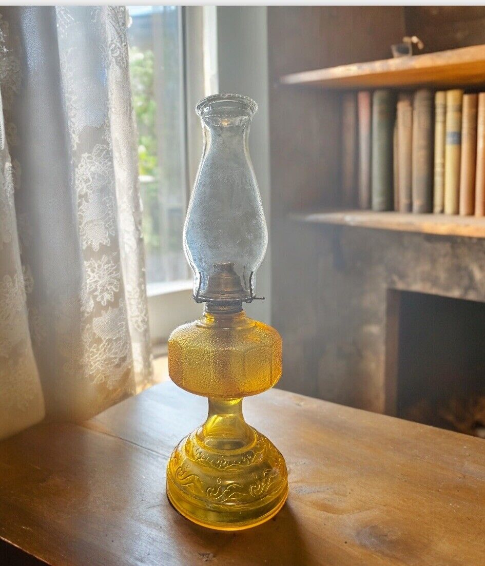 Eagle Etching Amber Yellow Glass Kerosene 18 L” Tall Early 1900’s Ready To Use