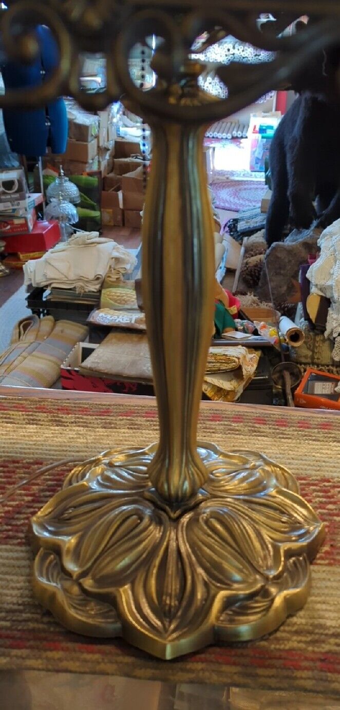 Vintage GIM 1419 Hollywood Regency Table Lamp READ DESCRIPTION 