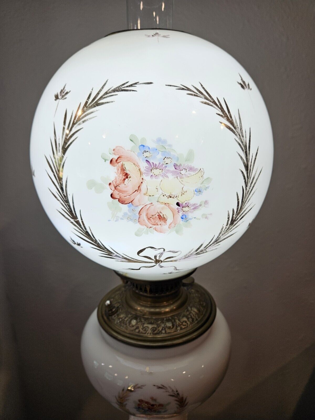 Victorian Three Tiered Gone with the Wind Lamp 