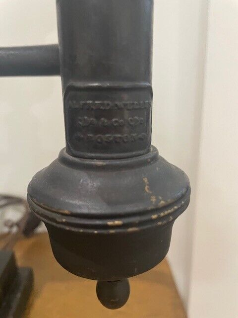 Antique Alfred Welles and Co. Cast Bronze Double Arm Lamp