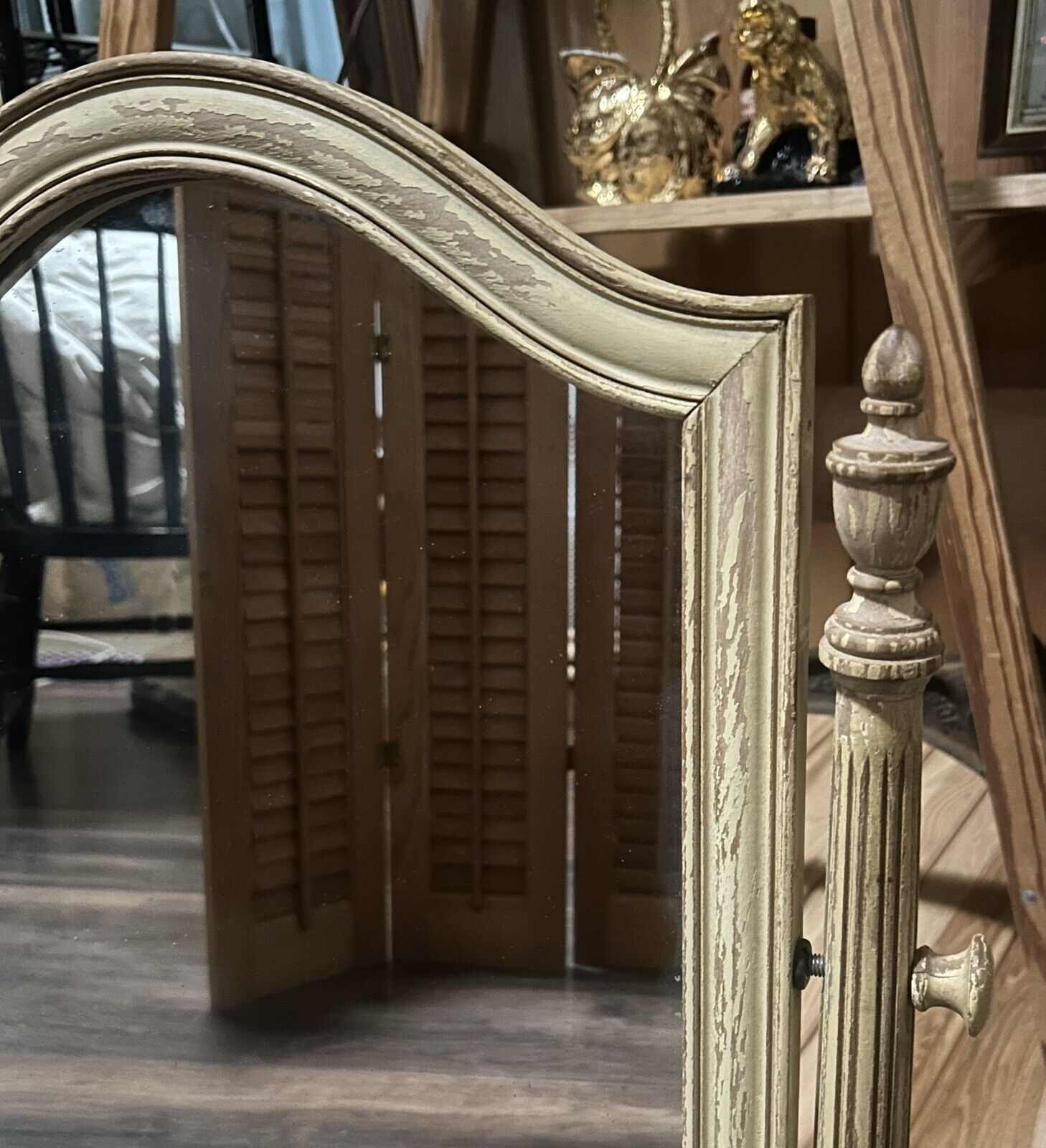 Antique Stressed Wood Swivel Mirror Vanity Shaving Dresser Chipped Paint 1800’s
