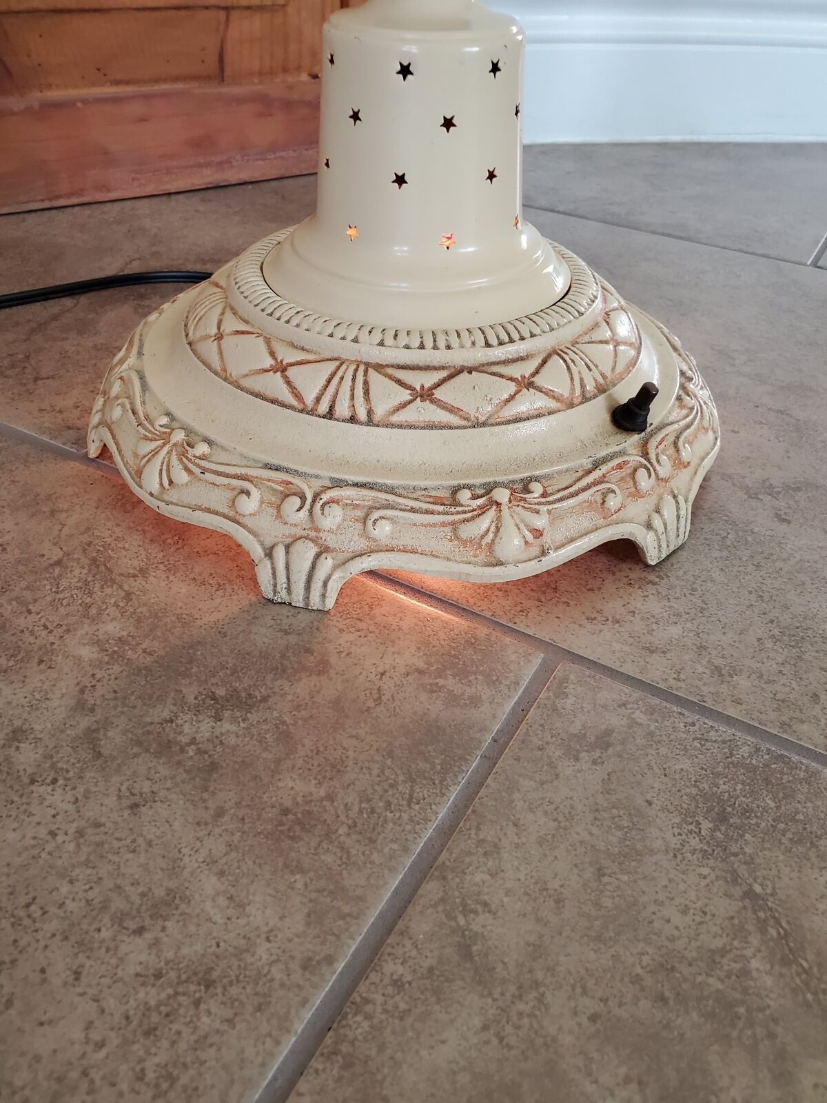 Vintage 5-Light Floor Lamp With Night Light Base