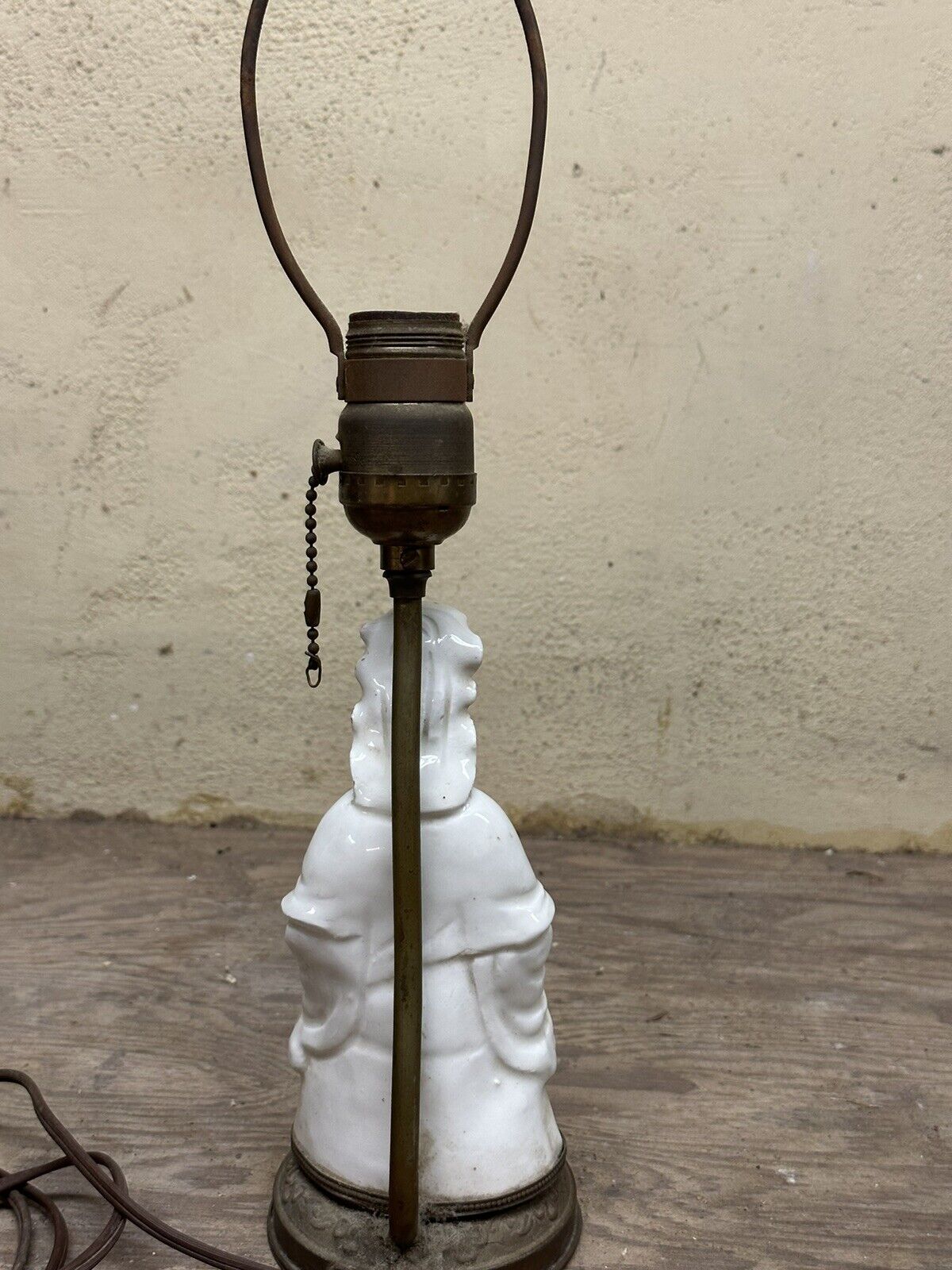 Beautiful Vintage Chinese Lamps. Late 1800s - Early 1900s