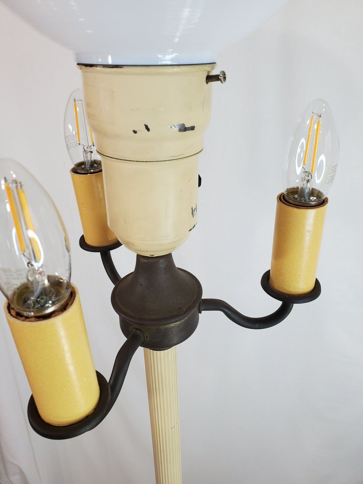 Vintage 5-Light Floor Lamp With Night Light Base