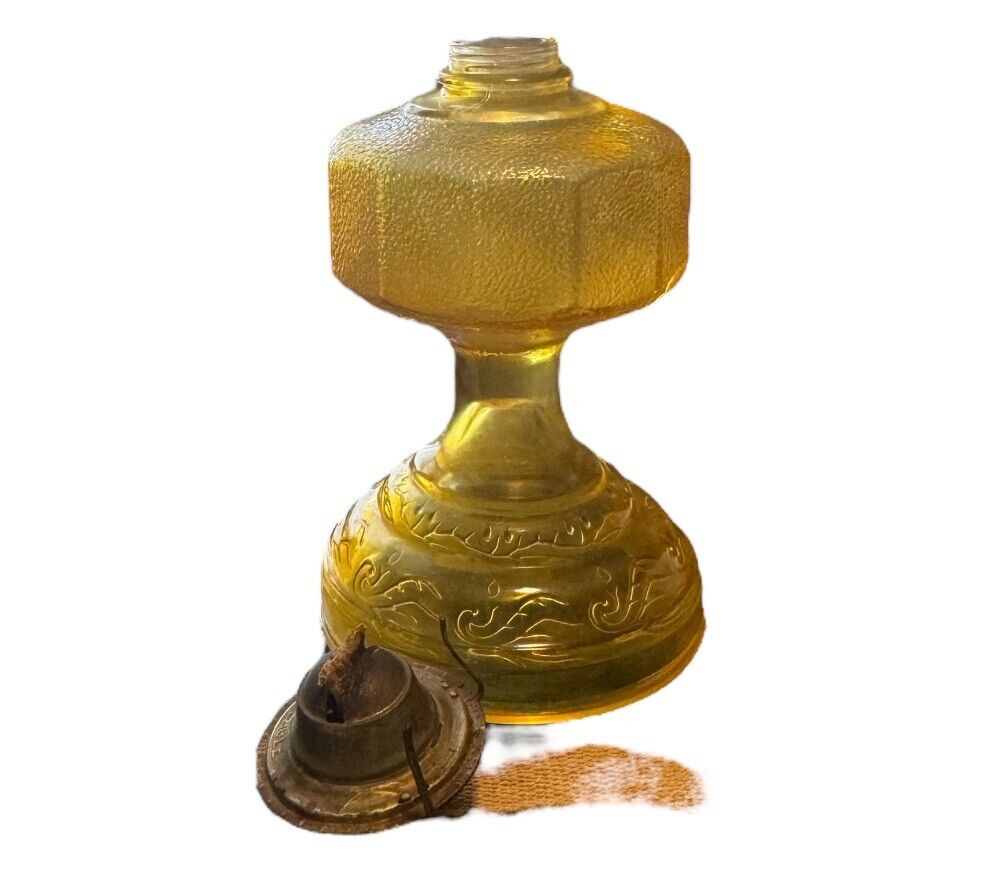 Eagle Etching Amber Yellow Glass Kerosene 18 L” Tall Early 1900’s Ready To Use
