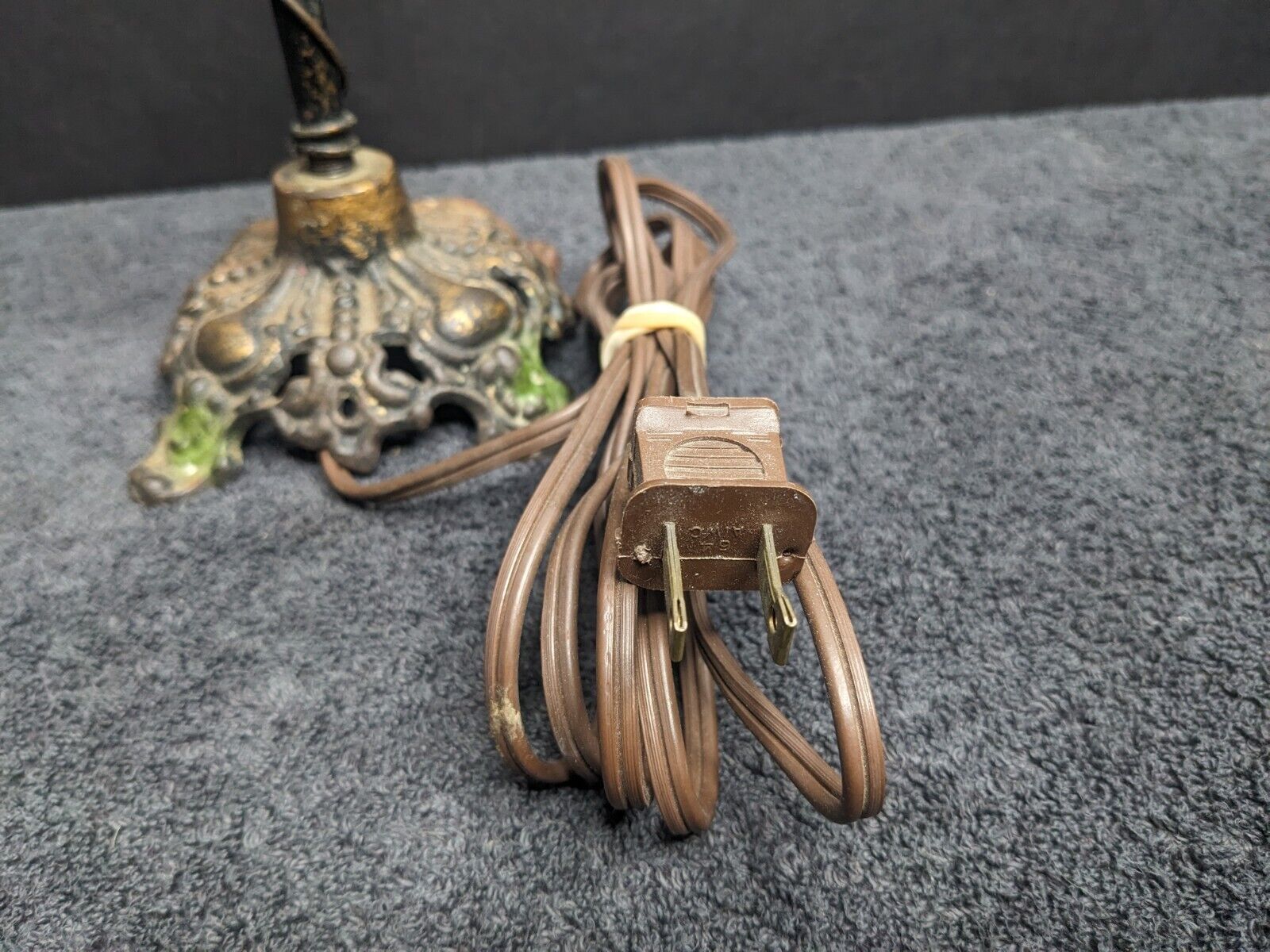 Early 1900's Antique Cast Iron Base Flower Boudoir Lamp 10.5" Tall - TESTED