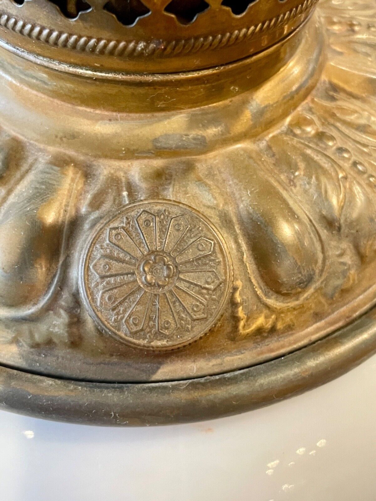 Antique Victorian Banquet Oil Lamp handpainted 1897