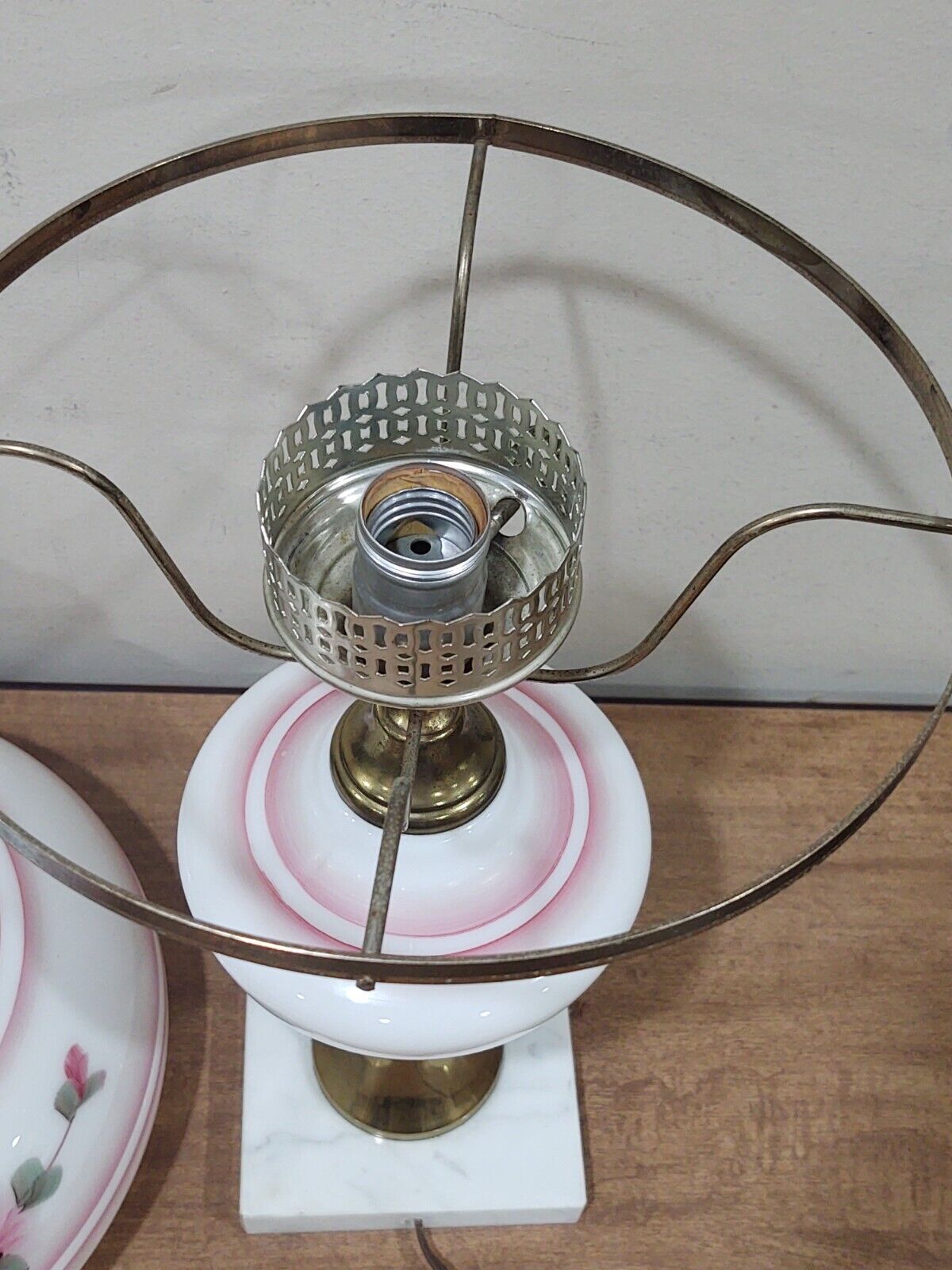 Victorian Parlor Lamp Hand Painted Pink Roses ~23"  Marble Brass GWTW Hurricane