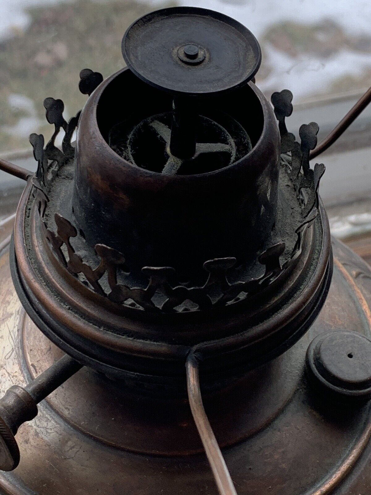 VINTAGE RARE 1800s LIBERTY 23" BRITISH COPPER OIL LAMP W/ BLUE BIRD SHADE (SH)