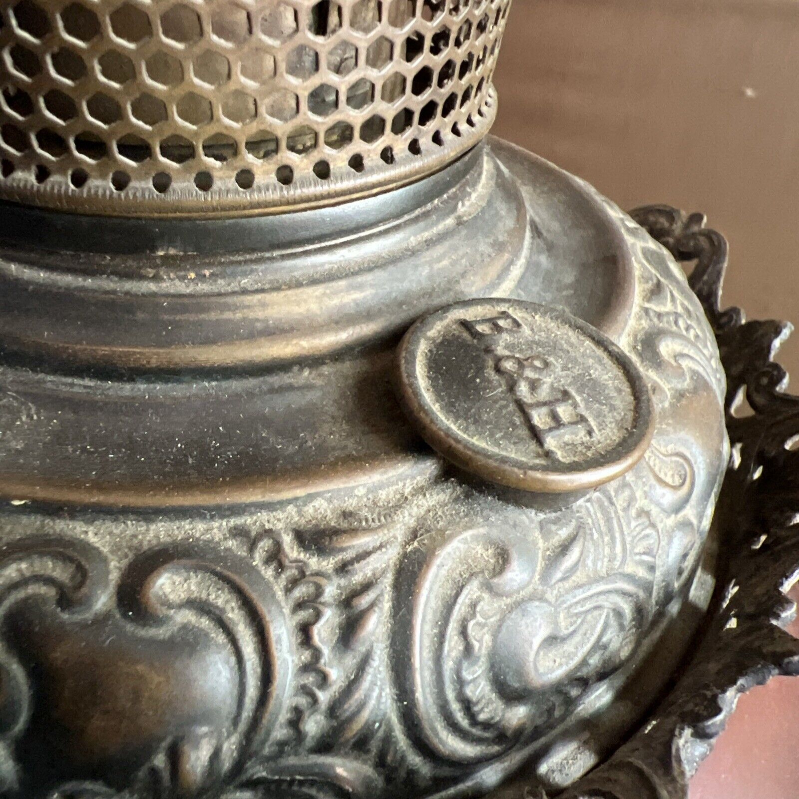 RARE B & H Converted Oil Kerosene Lamp Filigree Rams Heads Tank Intact Gothic