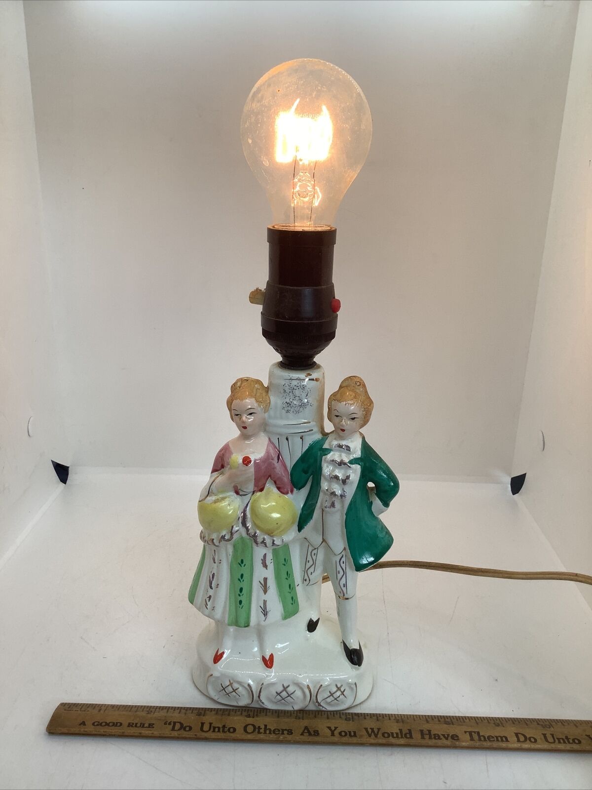Vintage Chikusa Figurine Lamp - Colonial Victorian Couple 1700s 1800