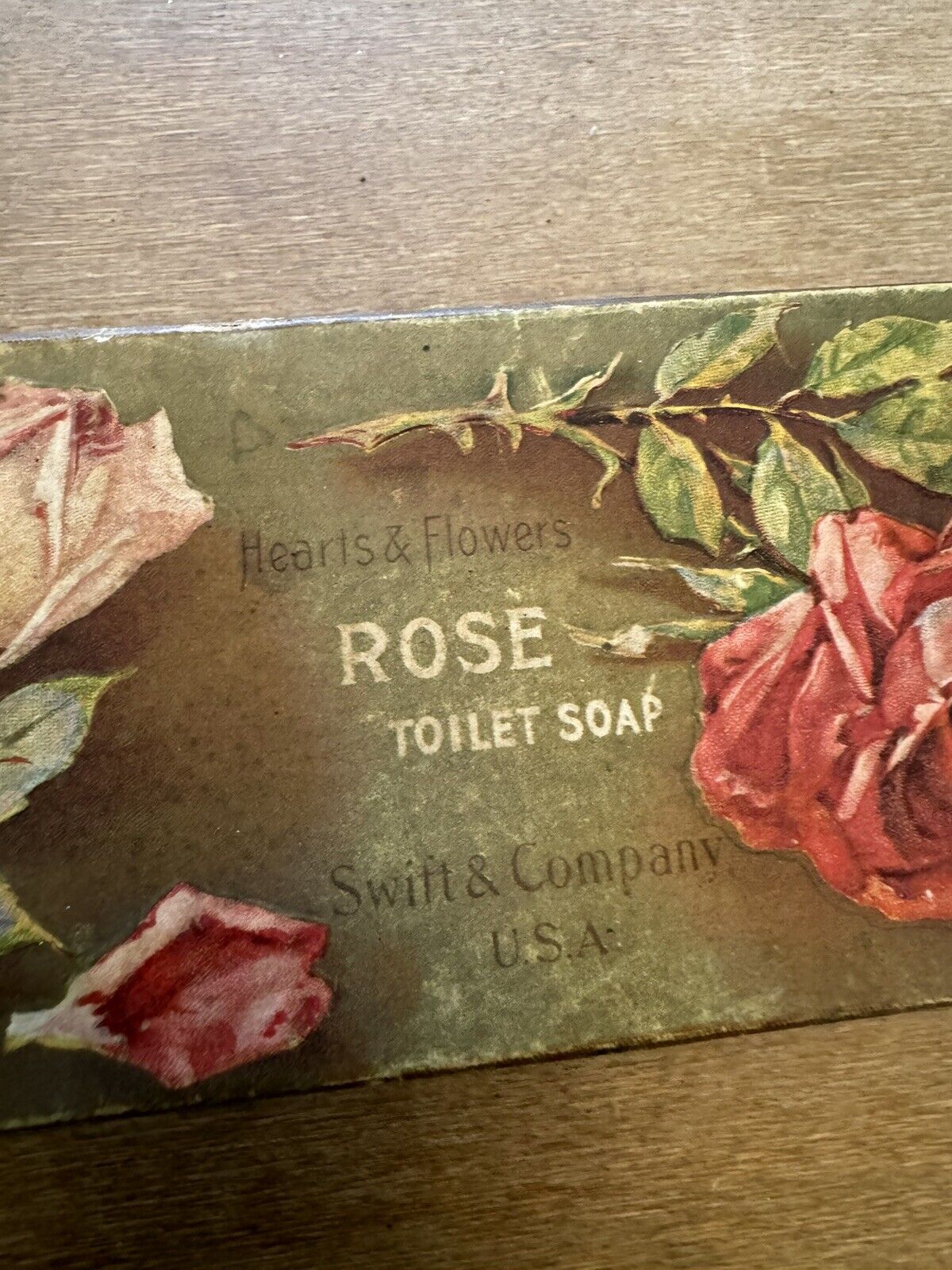 Beautiful Hearts & Flowers Rose Toilet Soap With Box Box Swift & Co Early 1900's