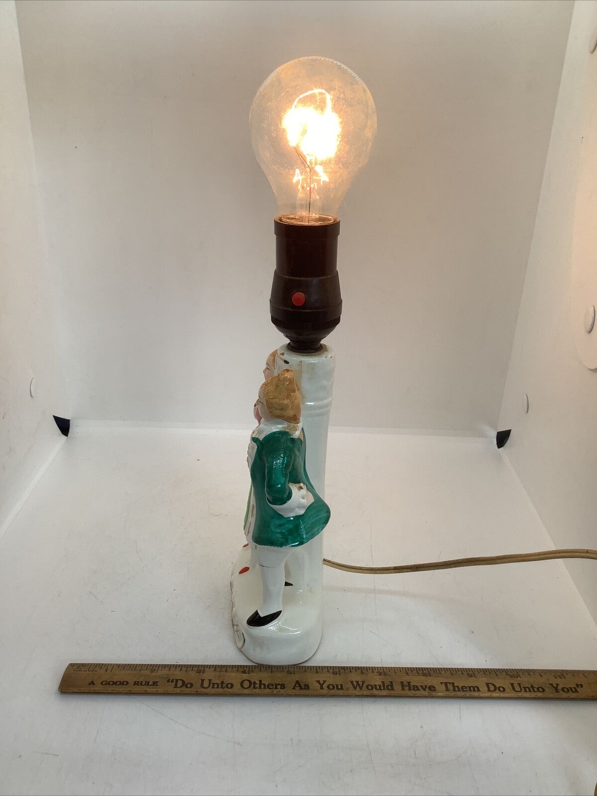 Vintage Chikusa Figurine Lamp - Colonial Victorian Couple 1700s 1800