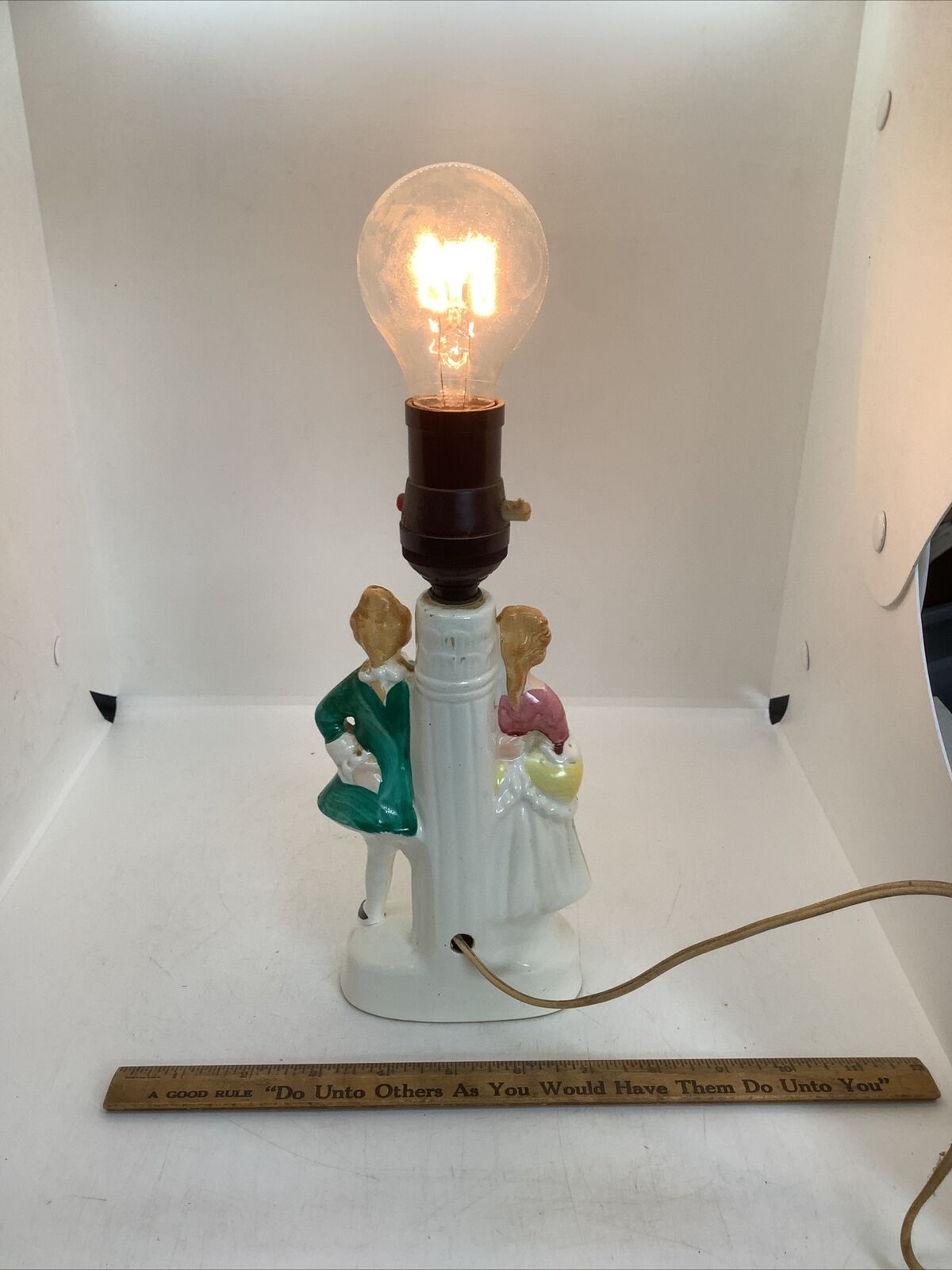 Vintage Chikusa Figurine Lamp - Colonial Victorian Couple 1700s 1800