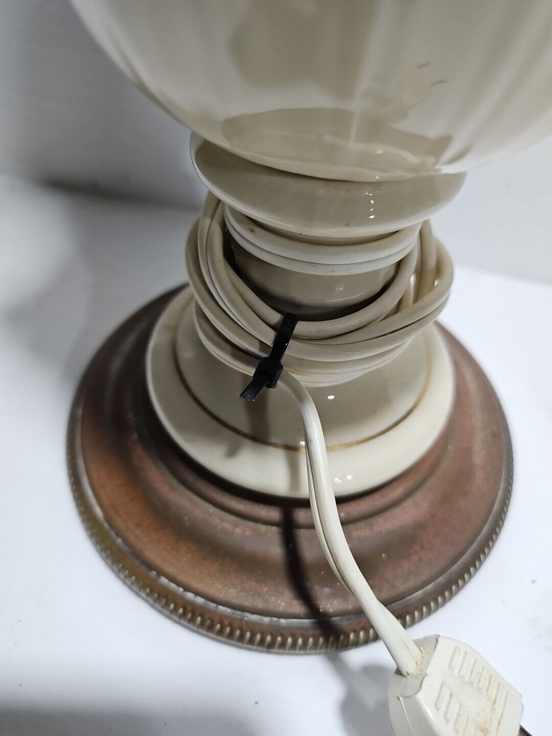 Vintage Porcelain Cream Gold Trophy Table Lamp Floral Deco Lines 26"x5"